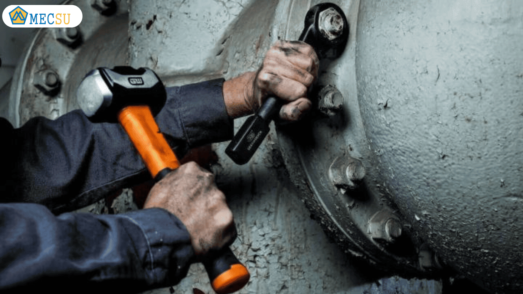 Ứng dụng cờ lê đóng xử lý bu lông đai ốc cỡ lớn